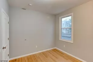 229 21st St, Irvington, NJ 07111 - Photo 16