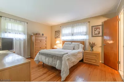 17 Cole Rd, Cedar Grove, NJ 07009 - Photo 10