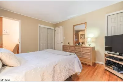 17 Cole Rd, Cedar Grove, NJ 07009 - Photo 12