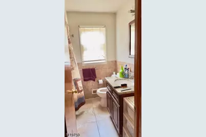 103 Legion St, Pompton Lakes, NJ 07442 - Photo 8