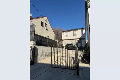 19 Dover St, Paterson, NJ 07501 - Photo 8