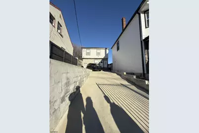 19 Dover St, Paterson, NJ 07501 - Photo 2
