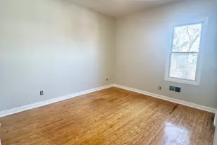 204 Burgess Pl, Passaic, NJ 07055 - Photo 8