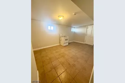 204 Burgess Pl, Passaic, NJ 07055 - Photo 16