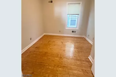 204 Burgess Pl, Passaic, NJ 07055 - Photo 10