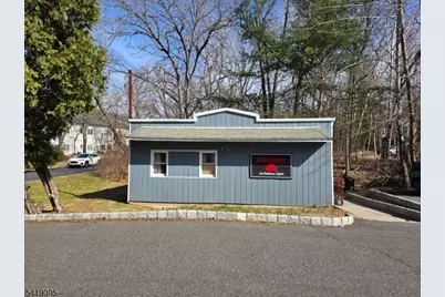 458 Hamburg Tpke, Wayne, NJ 07470 - Photo 2