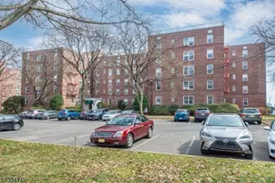 8700 Blvd E, North Bergen Twp., NJ 07047 - Photo 30