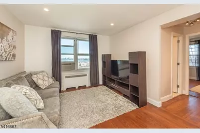 8700 Boulevard East #3D, North Bergen Twp., NJ 07047 - Photo 10