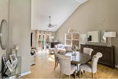 32 Oak Point Dr, Hamburg, NJ 07419 - Photo 4