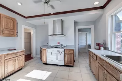 28 Godfrey Road, Montclair, NJ 07043 - Photo 10