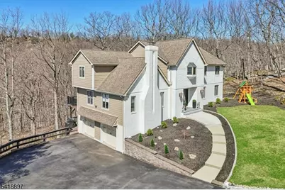 172 Miller Rd, Kinnelon, NJ 07405 - Photo 4