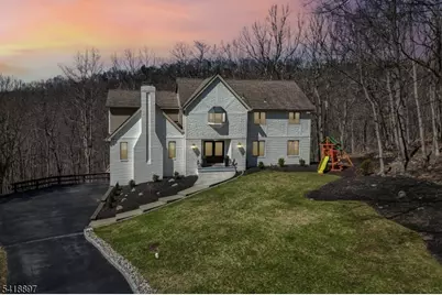 172 Miller Rd, Kinnelon, NJ 07405 - Photo 2