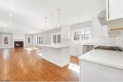 1 Lourdes Ct, Andover Township, NJ 07860 - Photo 6