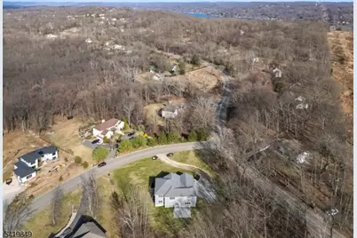 1 Lourdes Ct, Andover Township, NJ 07860 - Photo 36