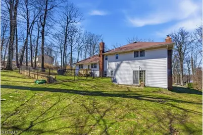 36 Esther Dr, Vernon, NJ 07422 - Photo 4
