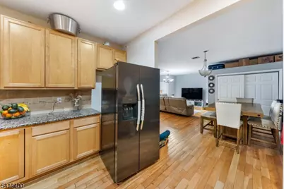 349-353 W Grand St #206, Elizabeth, NJ 07202 - Photo 6