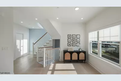 8 Mikula Way, Florham Park, NJ 07932 - Photo 12