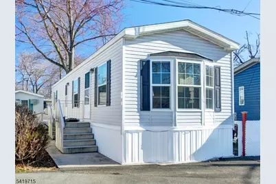 17 E 6th Street, Moonachie, NJ 07074 - Photo 1