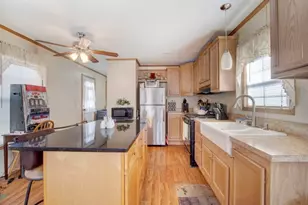 17 E 6th St, Moonachie, NJ 07074 - Photo 12