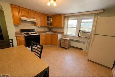 36 Msgr Di Luca Plaza #2, Nutley, NJ 07110 - Photo 6