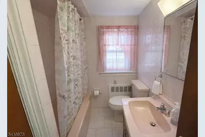 36 Msgr Di Luca Plaza #2, Nutley, NJ 07110 - Photo 10