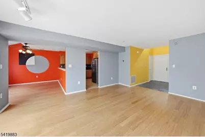 177 Hyde Park Rd, Franklin Township, NJ 08873 - Photo 6