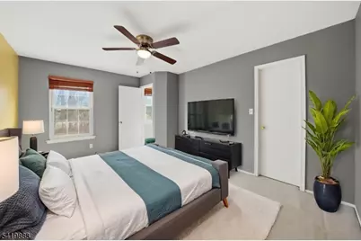 177 Hyde Park Rd, Franklin Township, NJ 08873 - Photo 16