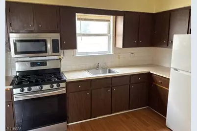 54 Tappan St #2, Kearny, NJ 07032 - Photo 8