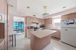 106 Summit Ave, Bloomfield, NJ 07003 - Photo 4