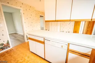 119 Reynolds Ave, Parsippany, NJ 07054 - Photo 8