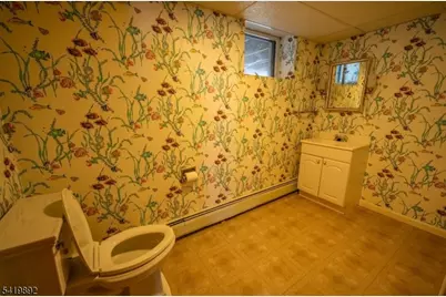 119 Reynolds Ave, Parsippany, NJ 07054 - Photo 34