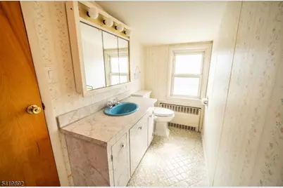 119 Reynolds Ave, Parsippany, NJ 07054 - Photo 24