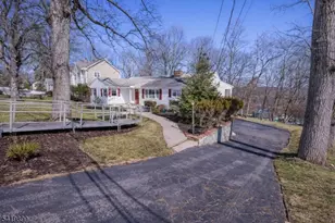 160 Degray St, North Haledon, NJ 07508 - Photo 4