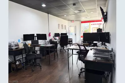 574 Pompton Ave, Cedar Grove, NJ 07009 - Photo 8