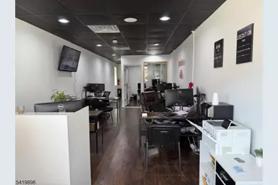 574 Pompton Ave, Cedar Grove, NJ 07009 - Photo 4