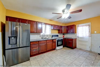 243 Orange Ave, Irvington, NJ 07111 - Photo 10