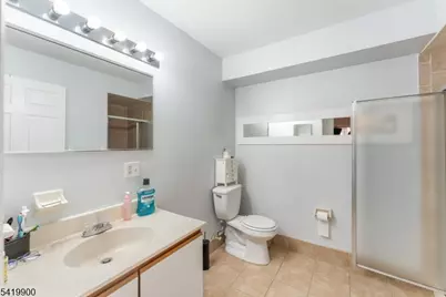 660-672 N Broad St #8, Elizabeth, NJ 07208 - Photo 12