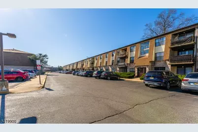 660-672 N Broad St #8, Elizabeth, NJ 07208 - Photo 2