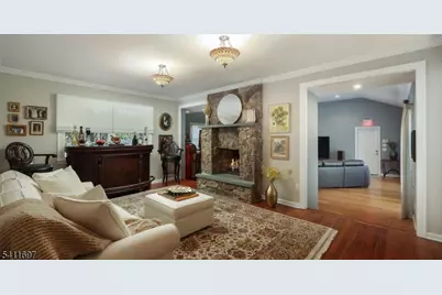 26 Allenby Lane, Scotch Plains Township, NJ 07076 - Photo 8