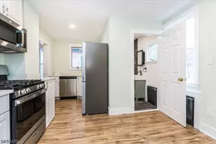 19 Sylvan Pl, Montclair, NJ 07042 - Photo 16