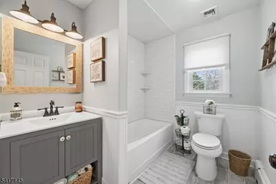 13 Forest View Dr, Washington Township, NJ 07853 - Photo 26