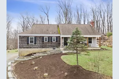 13 Forest View Dr, Washington Township, NJ 07853 - Photo 2