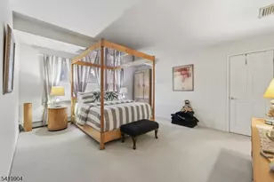 7 Valen Ct, Franklin Lakes, NJ 07417 - Photo 20