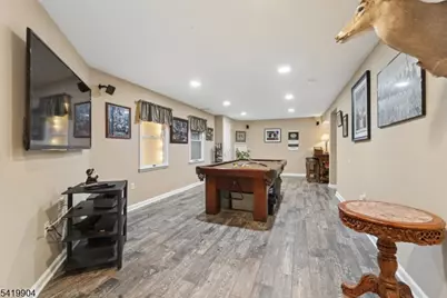 7 Valen Ct, Franklin Lakes, NJ 07417 - Photo 26