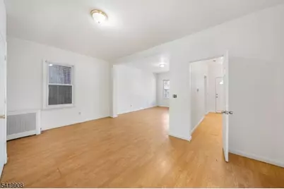 838 Rebecca Pl, Elizabeth, NJ 07201 - Photo 2