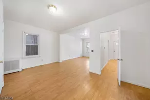 838 Rebecca Pl, Elizabeth, NJ 07201 - Photo 2