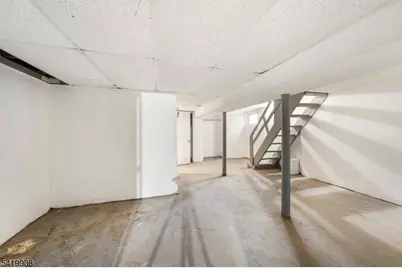 838 Rebecca Pl, Elizabeth, NJ 07201 - Photo 14