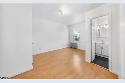 838 Rebecca Pl, Elizabeth, NJ 07201 - Photo 8