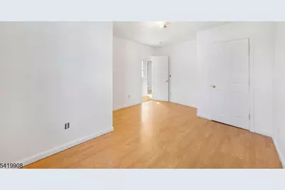 838 Rebecca Pl, Elizabeth, NJ 07201 - Photo 10