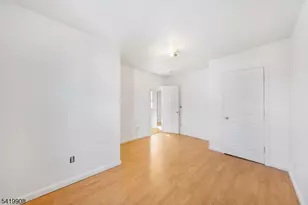 838 Rebecca Pl, Elizabeth, NJ 07201 - Photo 10